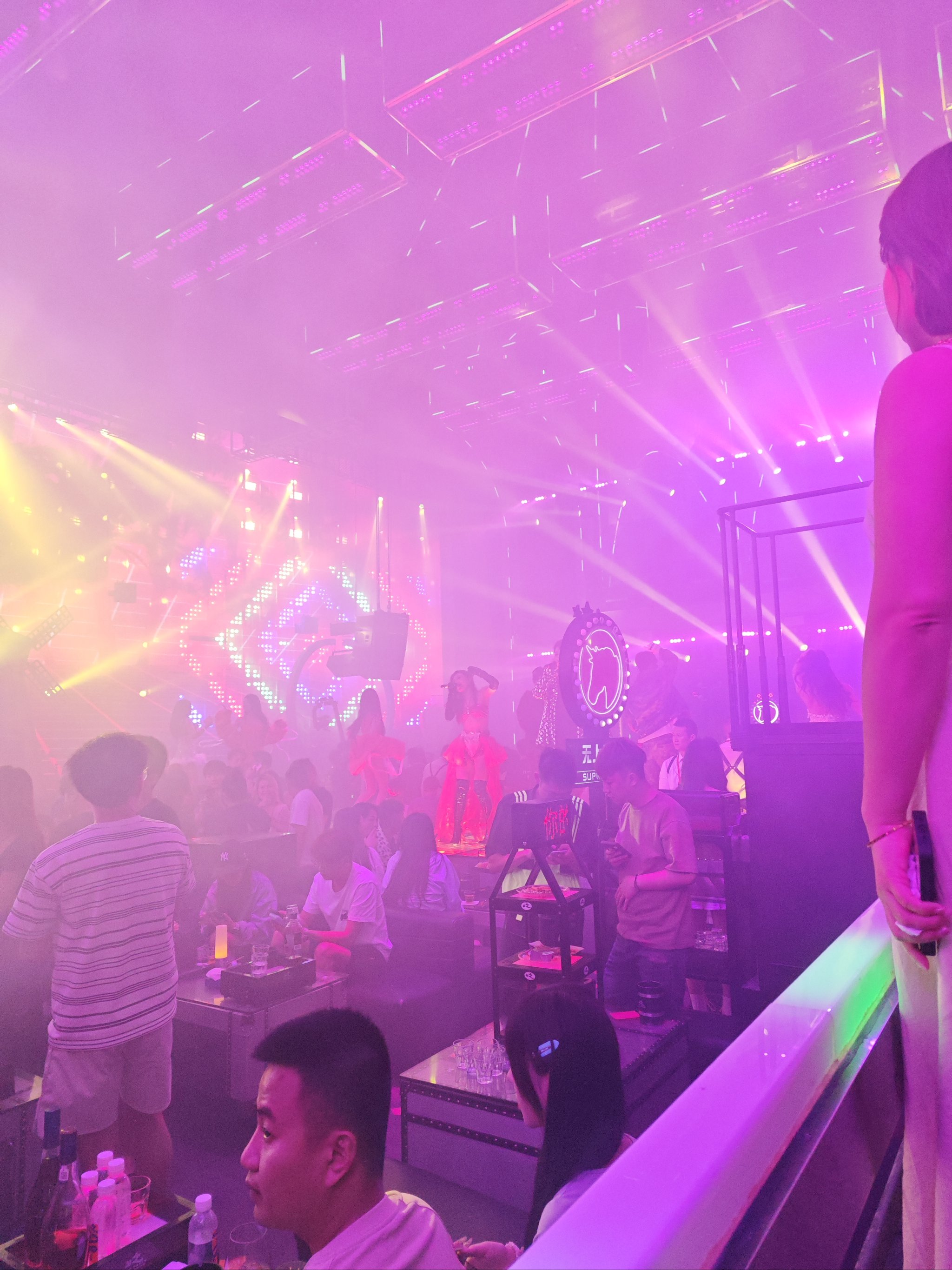 贵阳商务ktv推荐商务ktv哪里有选择-白云区ktv预定